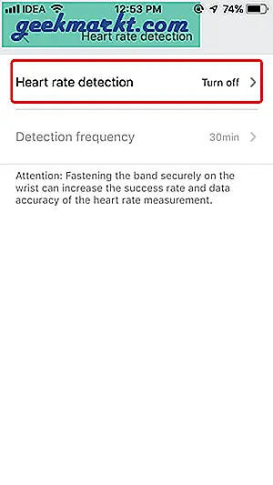 Der Herzfrequenzsensor verbraucht bei intelligenten Wearables viel Batterie. Deaktivieren Sie den automatischen Herzfrequenzmesser auf der Galaxy Watch, der Apple Watch und dem Mi Band.