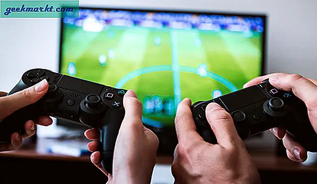 Cara Menghidupkan TV Anda Menggunakan Pengontrol PS4 Anda